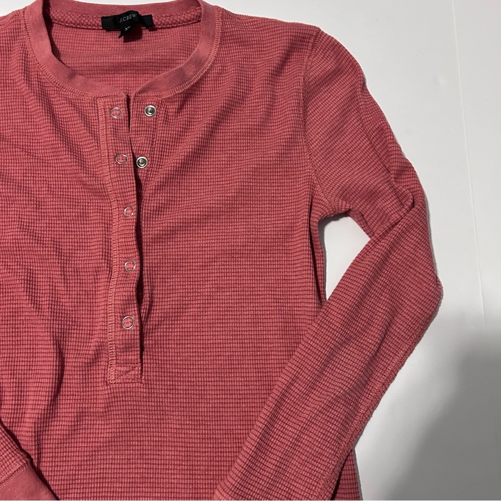 J. Crew Women’s Lightweight Waffle Henley Top Button Up Base Layer Coral Pink XS - Picture 5 of 16